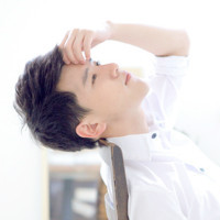 若即若离的你:绝对喜欢的意境美小清新男生头像_WWW.TQQA.COM