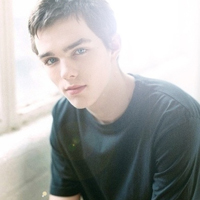 欧美头像男生霸道:为你放下执念_WWW.TQQA.COM