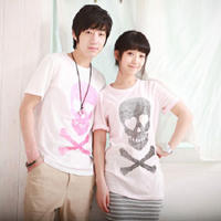 爱你永不退却:小清新情侣头像一左一右:风再大吹_WWW.TQQA.COM