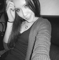 美女图片黑白头像_WWW.TQQA.COM