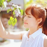 纯真女孩QQ头像:回忆温暖了记忆_WWW.TQQA.COM