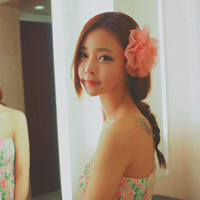 新浪微博可爱女生头像_WWW.TQQA.COM