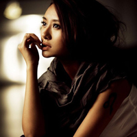 女神爱戴图片QQ头像_WWW.TQQA.COM