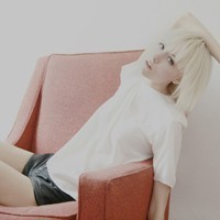 qq情侣头像:一男一女一左一右:温柔想念_WWW.TQQA.COM