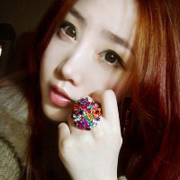 脸部可爱的拍照动作头像:心软是病_WWW.TQQA.COM