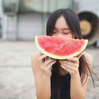 时光不老:我们不散:qq唯美女生头像2018_WWW.TQQA.COM
