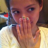 抱着猫咪的女生头像:可爱妹子万人疼_WWW.TQQA.COM