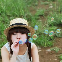 专属女生的意境头像唯美女生一个人_WWW.TQQA.COM