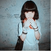 乖巧可爱的女生头像_WWW.TQQA.COM