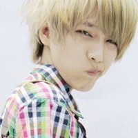 真人情侣头像一左一右_WWW.TQQA.COM