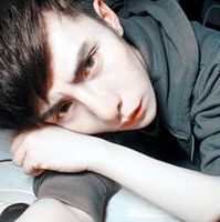 帅气欧美型男QQ头像_WWW.TQQA.COM