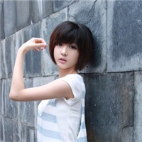 青春可爱女生头像_WWW.TQQA.COM