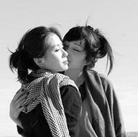 QQ黑白姐妹头像_WWW.TQQA.COM
