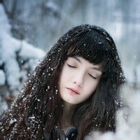 唯美女生头像大图不带字:不快乐也不悲伤_WWW.TQQA.COM