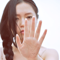 唯美略带伤感的女生头像_WWW.TQQA.COM