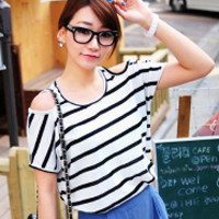 眼镜控气质可爱女生头像:属于我们的烟火_WWW.TQQA.COM