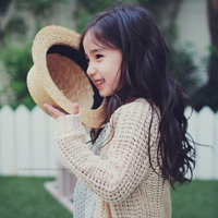 儿童可爱qq头像女生:v字:孩子的微笑永远是那么天_WWW.TQQA.COM