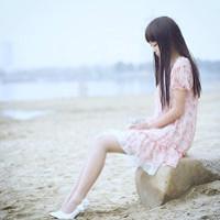 非主流女生头像唯美海边:思念一个人的味道_WWW.TQQA.COM