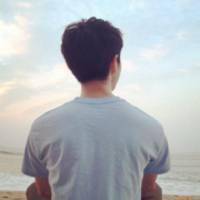 请别牵强的说爱我:男神面朝大海QQ唯美头像_WWW.TQQA.COM