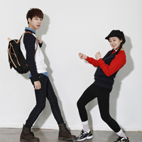 双人情侣头像两人一张:有你就不会感到不安_WWW.TQQA.COM