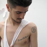 欧美头像男生霸气肌肉_WWW.TQQA.COM