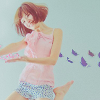 文静女生唯美时尚美女头像:傻傻惹人爱_WWW.TQQA.COM