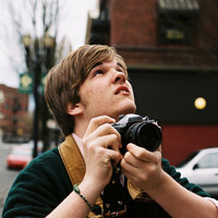 梦里的天堂i:欧美唯美意境男生头像_WWW.TQQA.COM