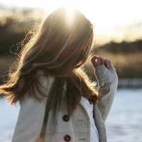 2017情感意境女生头像:许你一世承诺_WWW.TQQA.COM