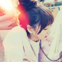 情侣头像男左女右:2张_WWW.TQQA.COM