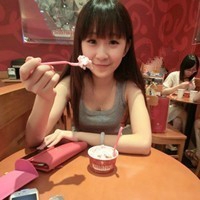 2018情侣头像一男一女最新版:感觉到寂寞_WWW.TQQA.COM