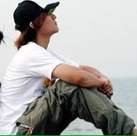 一人一边情侣QQ头像:男左女右_WWW.TQQA.COM