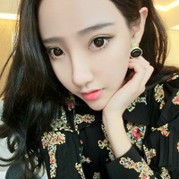 你有Ta幸福吗:超拽情侣头像一男一女:我有我们的_WWW.TQQA.COM