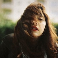 qq2016头像女生欧美:百度你的爱该靠岸了。_WWW.TQQA.COM