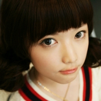 脸部可爱的拍照动作头像:心软是病_WWW.TQQA.COM