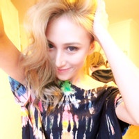 美女头像:欧美:能触碰的幸福_WWW.TQQA.COM