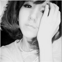 纪念回忆伤感黑白微博头像_WWW.TQQA.COM