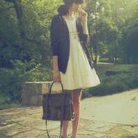 守着你的梦到永远:纯唯美情感qq头像女生_WWW.TQQA.COM