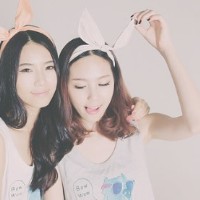 温柔可爱阿宝色姐妹头像_WWW.TQQA.COM