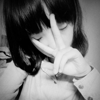 欧美范灰色女生头像:你快乐我就快乐_WWW.TQQA.COM