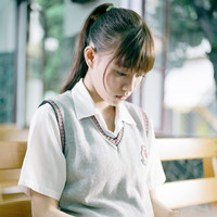 黑发可爱女生头像_WWW.TQQA.COM