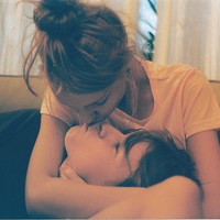 拥抱/牵手在一起的情侣头像_WWW.TQQA.COM