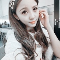 你胸口的温度:娇小可爱的阿宝色女生头像_WWW.TQQA.COM