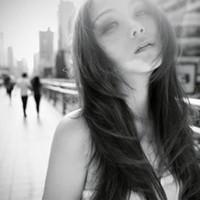 伤感灰白女生头像:这次:换我等你_WWW.TQQA.COM