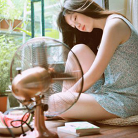 侧影qq唯美头像女生:说爱你也不想听_WWW.TQQA.COM