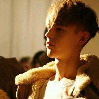 无人入我心i:欧美唯美男头像_WWW.TQQA.COM