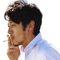 小田切让电影自裁QQ头像_WWW.TQQA.COM