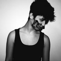 欧美头像男生伤感:@黑白贴吧精选_WWW.TQQA.COM