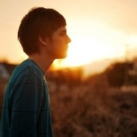 QQ欧美头像男生帅气:欧美帅气男生头像超拽_WWW.TQQA.COM