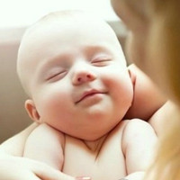 萌翻了的头像:可爱小孩萌图QQ头像_WWW.TQQA.COM