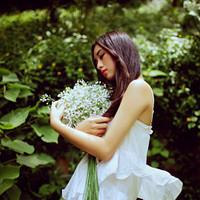 不要低头:森系头像吧女生头像:开心的一个人找自_WWW.TQQA.COM